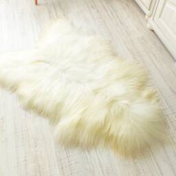 Genuine Icelandic Sheepskin Rug - White Long Pile Fur - thumbnail 3