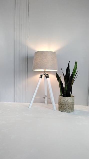 Tripod Desk Table Lamp - image 1
