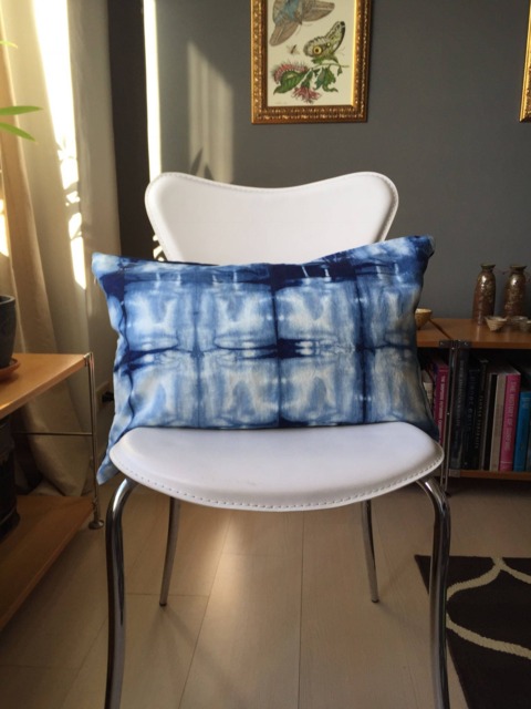 Linen Pillow Cover Hand Dyed With Natural Indigo Shibori Pattern - image 1
