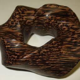 Carved Torus Knots in Wood & Stone - thumbnail 3