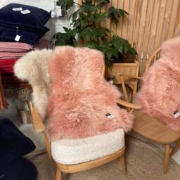 Soft Pink Sheepskin Rug, Peachy Coloured Rug , Genuine Fluffy Wool Interior Decoration - thumbnail 4