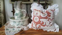 Romant. Vintage Pillow Flower Pillow Volantkissen