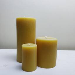 Small Pure Beeswax Candle - thumbnail 2