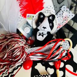 Black & White Newborn Sensory Baby Play Box With Puppet - thumbnail 2