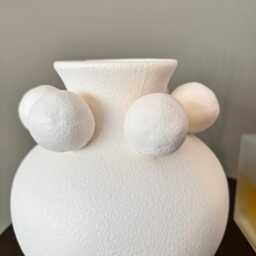 White Sphere-Collared Vase, Textured Ceramic Ball Pot, Modern Nordic Round Urn, Minimalist Table Decor - thumbnail 3