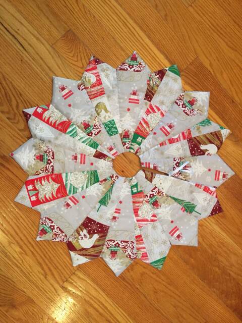 Christmas Tree Skirt, Table Top Mini Small Quilted Sleigh, Dove, Presents, Gold - image 1