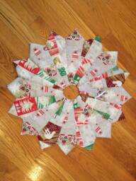 Christmas Tree Skirt, Table Top Mini Small Quilted Sleigh, Dove, Presents, Gold