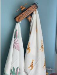 Masai Giraffe Bath Towel Set - Face Towel, Hand & Set, Waffle Towel-Bathroom Accessories-Bed Bath- Made in India - thumbnail 4