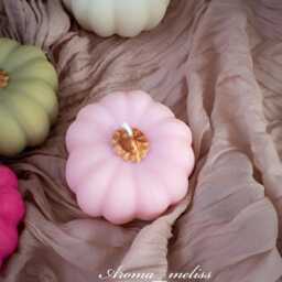 Handmade 3D Pumpkin Candle Halloween Decor, Soy-Beeswax Blend - thumbnail 4