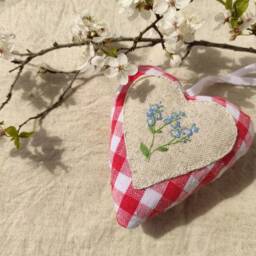 Embroidered Heart Ornament Forget Me Not Blue Flower Hanging Heart, Spring Easter Decoration - thumbnail 3