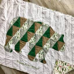 Custom Made Green Grizzly Bear Crib Bedding, Woodland Baby Quilt, Baby Boy Blanket - thumbnail 2