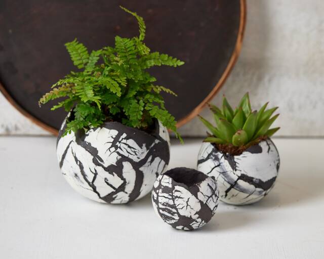 Round Unique Set Of 3 Planter Pots, Black & White Ceramic Decorative Indoor Or Outdoor Planters - image 1