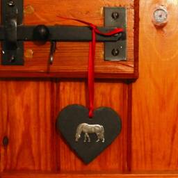 Grazing Horse Slate Heart Ornament, Christmas Decoration, Owner Gift - thumbnail 4