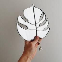 Monstera Tropical Leaf Mirror With Brass Detail - Stained Glass Wall Hanging - thumbnail 4