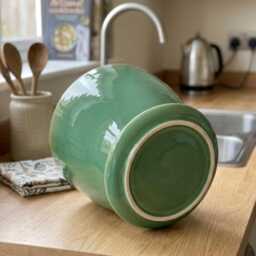 Sea Green Plant Pot With Attached Saucer, Indoor Outdoor Planter, Drainage Hole, - D14-D20cm - thumbnail 2