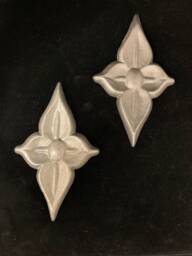 Metal Flower Diamond Shaped Cast Iron Rossette 4x7 - thumbnail 1