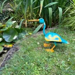 Handmade Painted Recycled Metal Figurine - Standing Duck - thumbnail 3