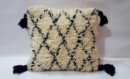 Beni Ourain Pillow Handmade Moroccan Pillows 100% Wool - thumbnail 1