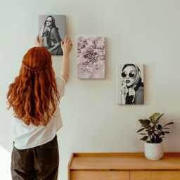 Canvas Wall Art Set Of 3 - Stylish Portraits Women With Pink Flowers, Photo Print, Plants & Flowers Hanging Piece - thumbnail 3