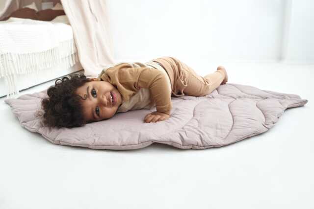 Leaf Baby Play Mat Organic Cotton Tummy Time Activity Mat - image 1