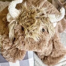 Highland Cow Rug With Plush Faux Fur & Crochet For Western Nursery - thumbnail 2