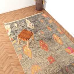 Moroccan Rug, Authentic Berber Vintage Boujaad 6x10 Rug - thumbnail 2