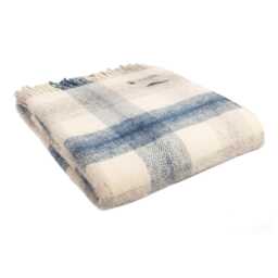 Throw. Check Throw Meadow in Ink Colourway - thumbnail 1