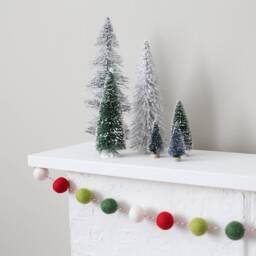 Christmas Garland - Felt Ball Traditional Holiday Decor Pom Pom Gifts - thumbnail 1