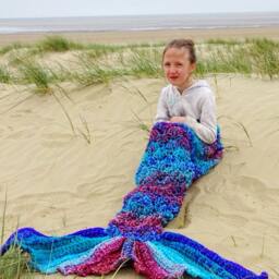 Crochet Mermaid Tail Blanket - Handmade Chunky Snuggle Sack - thumbnail 3