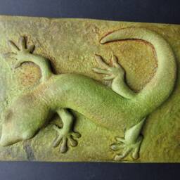 Gecko Concrete Art Tile High Relief Sculpture - thumbnail 3