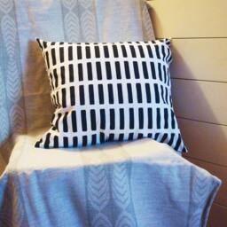 "Black & White Cotton Pillow Cover Geometric Design Modern Pillowcase 18"" X 16" - thumbnail 1