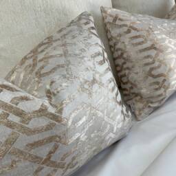 Elegant Geometric Cushion Cover Gold Champagne Rectangle Throw Pillow For Luxurious Home Decor - thumbnail 3