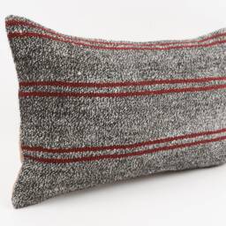 Turkish Kilim Pillow Cover Handwoven Wool Throw - 16x24 - thumbnail 3