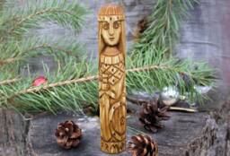 Freya - Hand Carved Norse Goddess Figurine. Linden Wood Statuette - 7 Inches - thumbnail 1