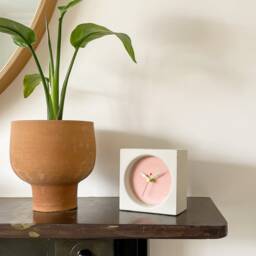 Concrete/Cement Grey & Dusky Pink Desk Clock - Handmade - thumbnail 2