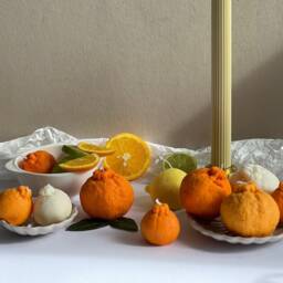 Orange Shaped Candle Citrus Scented Soy Wax Vegan Candle - thumbnail 2