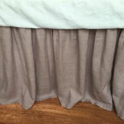 Natural Linen Bedskirt in Orchid, Medium Weight Fabric, Bed Ruffles, Dust Skirts, Shabby Chic Bedding - thumbnail 2