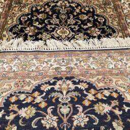Size 3x5 Feet. Handmade Kashmir Silk Carpet - thumbnail 4