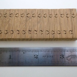 Small Oak Bar-Grid Jigsaw Puzzle - thumbnail 3