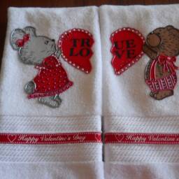 Appliqued Valentine Hand Towel Set Bunny & Bear, True Love - thumbnail 4