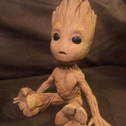 Sitting Baby Groot - thumbnail 2