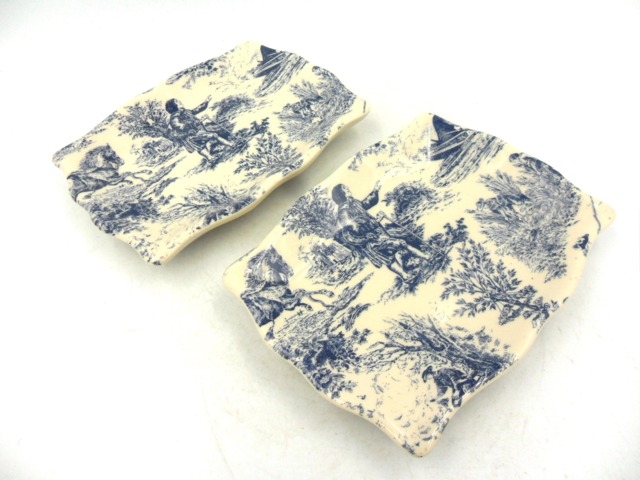 A Pair Of Soap Dishes in Blue Toile Design - image 1