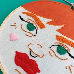 Hand-Embroidered Frame ? Wall Decoration Drawings & Illustrations Hanging Embroidery Hoop Red-Haired Woman Portrait - thumbnail 2