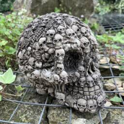 Stone Garden Multi-Skull Skull Gothic Human Head Ornament Statue - thumbnail 3