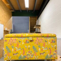 Medium Ottoman in Sherwood Mustard - thumbnail 2