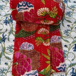 Red Floral Kantha Quilt, Handmade Indian Cotton Bedspread - thumbnail 2
