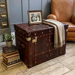 Antique Style Leather Trunk Coffee Table Brass Studded Storage Chest Handmade in England - thumbnail 2