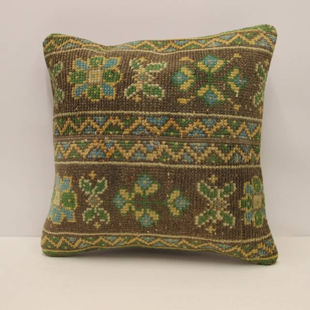 Vintage Turkish Rug Pillow Cover, Wool Throw Cushion - 18x18 In - image 1