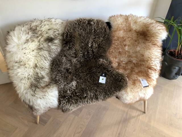 Two Tone Sheepskin Rug, Rugs , Brown With Dark Tip, Tipped Sheepskin, Luxury Fluff - image 1