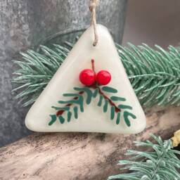 Yew Berry ~ Handmade Fused Glass Christmas Tree Decoration Triangle Cream - thumbnail 3